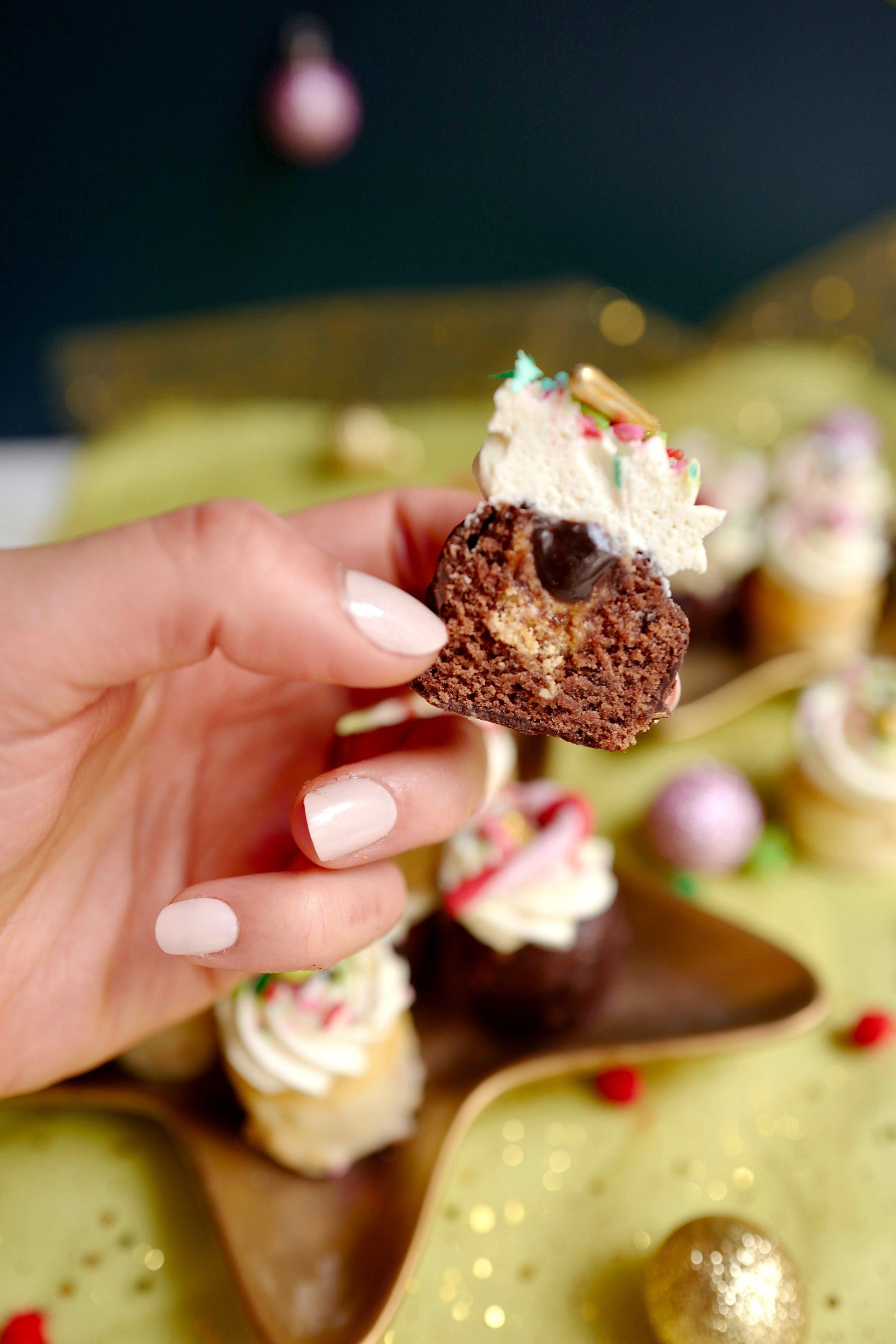 Coffret cupcakes de Noël - HAUTE PÂTISSERIE